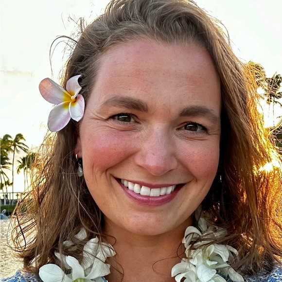 Meet your Posher, Nancy - Picture 1 of 1